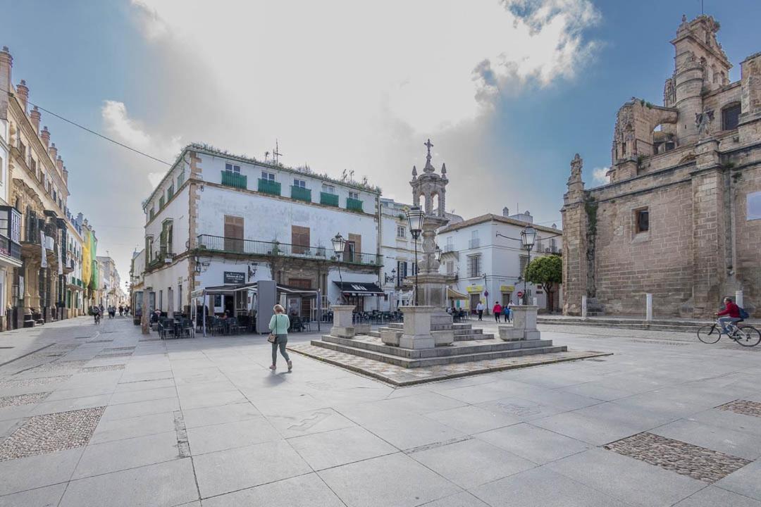 Palacio La Cruz Bajo C Эль-Пуэрто-де-Санта-Мария Экстерьер фото